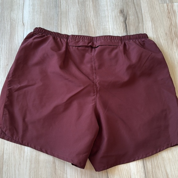 Men’s Nike Shorts - Picture 3 of 3